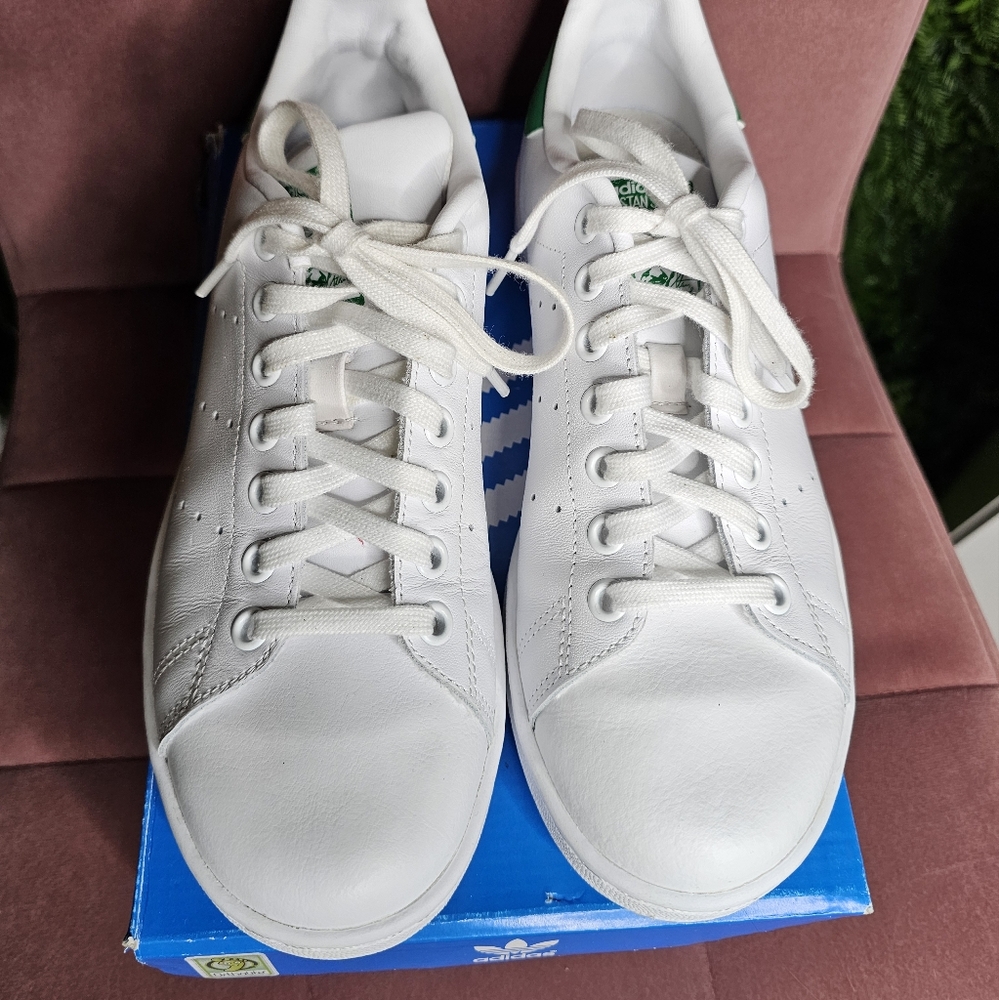 Adidas Stan Smith shoes, size 6.5, used once for a dance routine, excellent